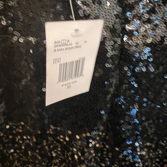 NWT women’s GUESS SL Kara sequin Ombre Dress. Size XS color is jet Black/Gold. - Picture 6 of 7